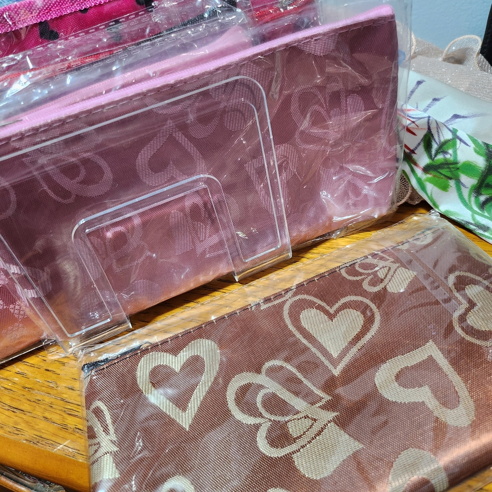 0002. Brown Hearts Clutch Pouch